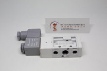 Load image into Gallery viewer, Mindman MVSC-260-4E1 DC24V Solenoid Valve 5/2 1/4" BSP (Made in Taiwan)