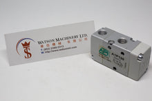 Load image into Gallery viewer, API A1P130 Pneumatic Valve 1/8" 3/2 Normally Closed (Pneumatically Operated) - Watson Machinery Hydraulics Pneumatics
