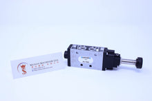 Load image into Gallery viewer, Univer AC-7500 (U1) Solenoid Valve 5/2 Way, G1/2"