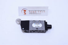 Load image into Gallery viewer, Univer CL-100A Spool Valve - Watson Machinery Limited