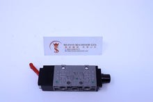 Load image into Gallery viewer, Univer CM-422R Spool Valve - Watson Machinery Limited