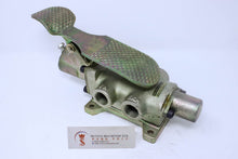 Load image into Gallery viewer, Parker Taiyo 4FN-206 Pedal Valve - Watson Machinery Limited