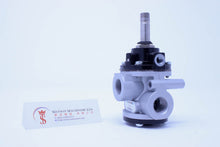 Load image into Gallery viewer, Univer AG-3021 (U2) Poppet Valve for Vacuum - Watson Machinery Limited