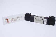 Load image into Gallery viewer, Parker Taiyo SR542-DN1 DC24V Solenoid Valve - Watson Machinery Limited